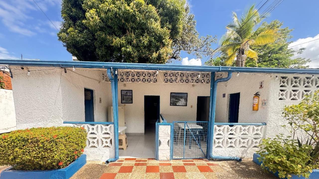 Villa Katherine Мелгар Екстериор снимка